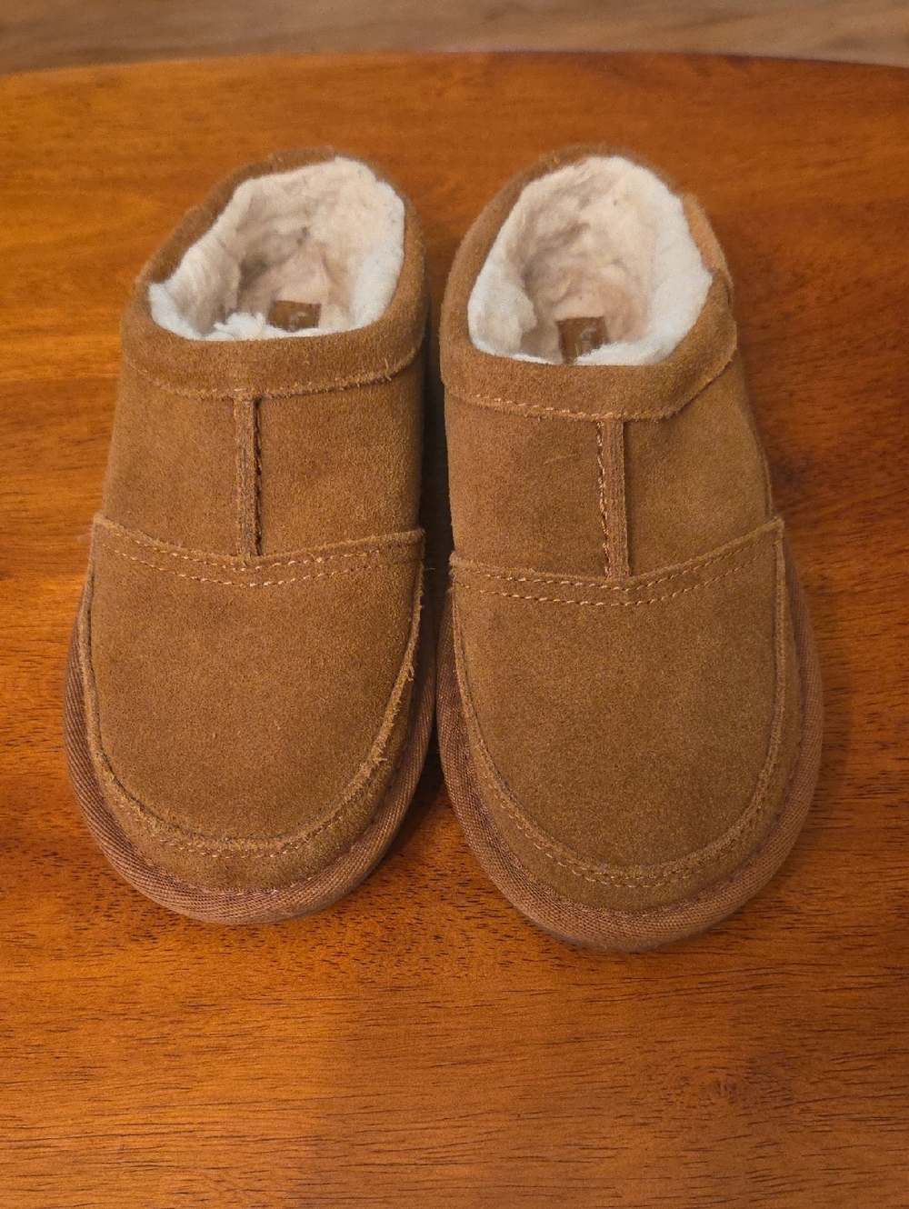 Koolaburra Kid's by Ugg Chestnut Brown Suede Shoes Slippers 1144932K Size 12 - Picture 3 of 8